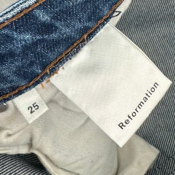 Reformation Mid Rise Button Fly Straight Leg Jeans, Baltic Wash, Size 25 - Picture 9 of 10